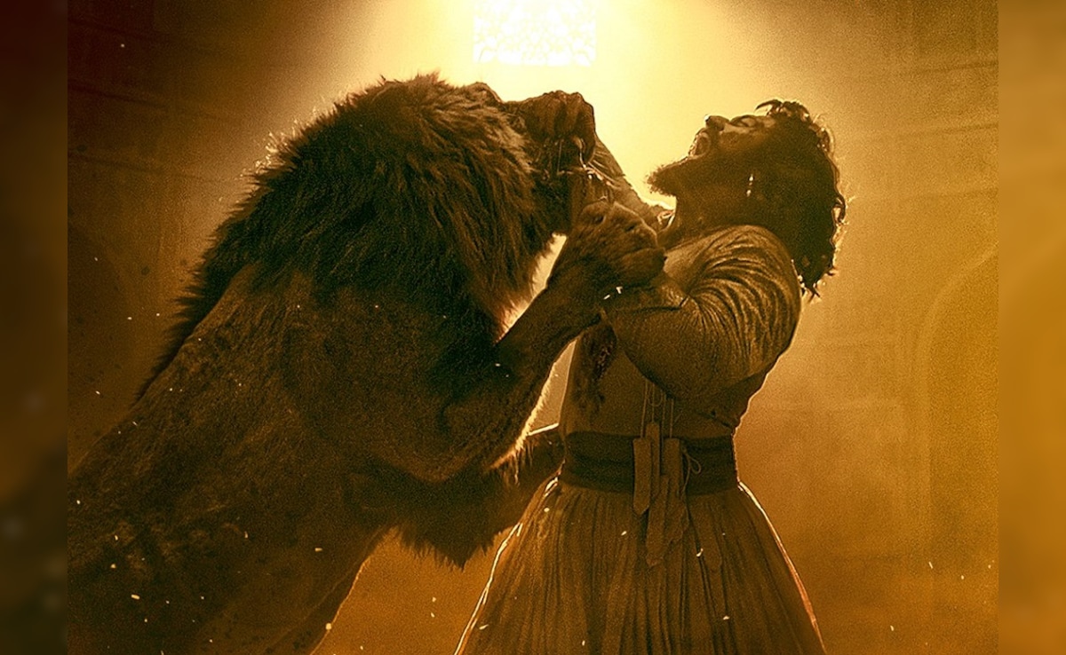 Vicky Kaushal's Film Crosses Rs 300 Crore Mark