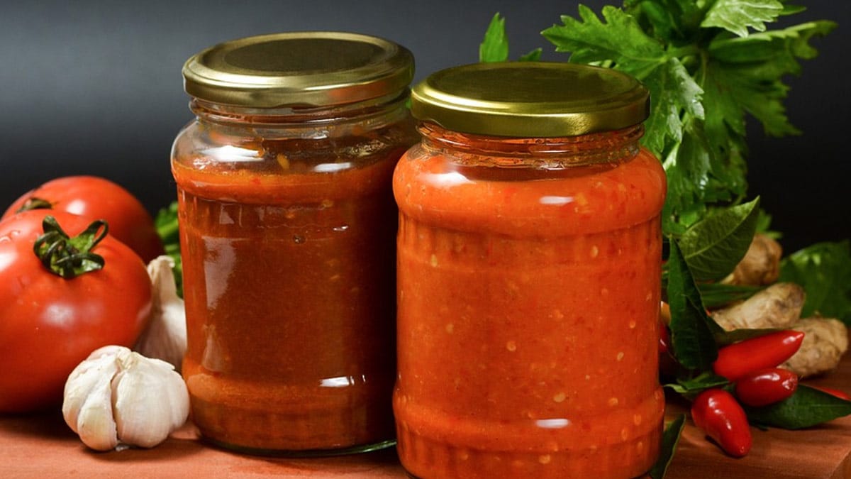 How to Make Delicious Chilli Garlic Paste At Home (Easy Recipe Inside)