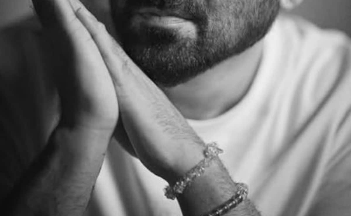 Vir Das Mocks Indian Award Shows, Takes Dig At India's Got Latent Row