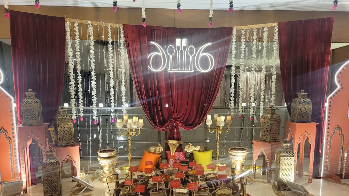 A Taste of Old Delhi: My Culinary Journey at Dilli 6 – Dahleej-e-Dilli At Crowne Plaza Okhla