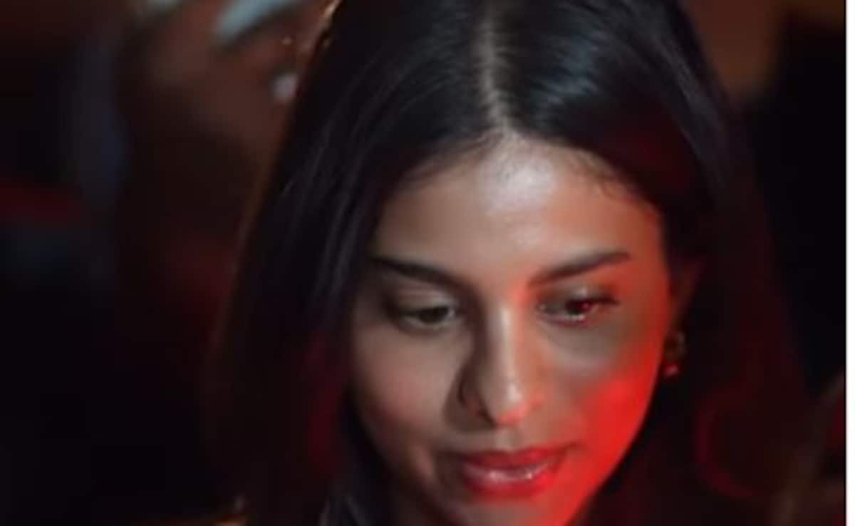 Suhana Khan Spotted On A Dinner Date With Rumoured Boyfriend Agastya Nanda And Shweta Bachchan