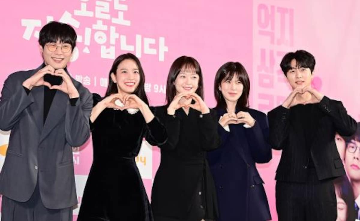 Sorry Not Sorry K-Celebs Are Shah Rukh, Aamir Khan's Fans. We Are Not Surprised