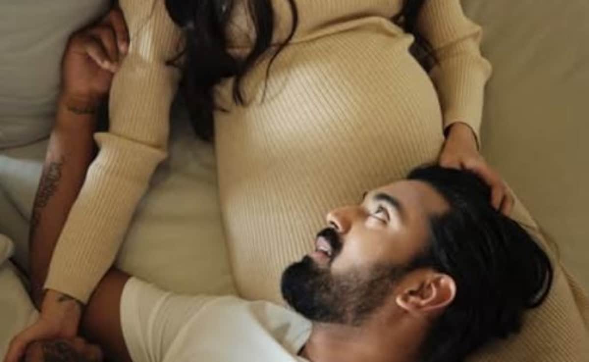 Anushka Sharma, Ranveer Singh, Karan Johar Shower Love On KL Rahul And Athiya Shetty's Pregnancy Pics