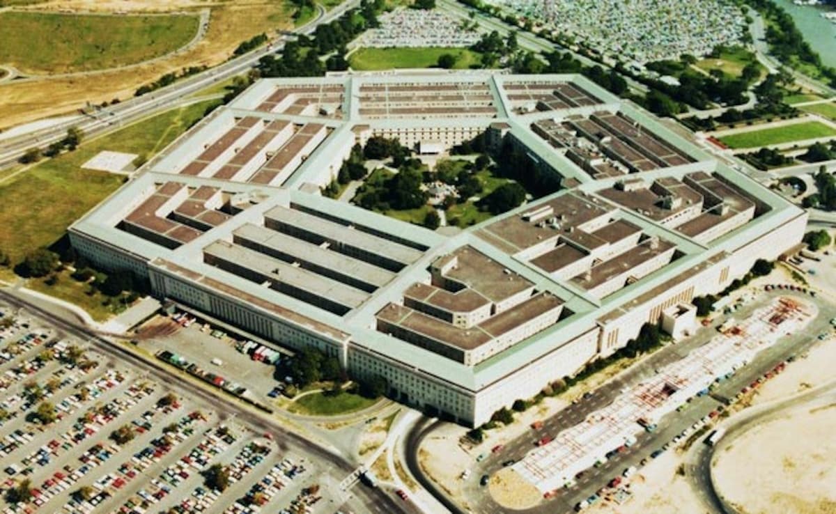 Pentagon Deletes Articles About Holocaust, 9/11 Amid Trump's DEI Mandate