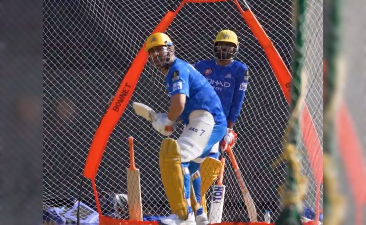 "Same Iconic Vibes": MS Dhoni Unleashes Big Hits Ahead Of IPL 2025 Campaign Opener