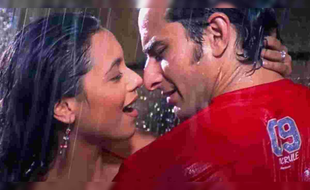 How Saif Ali Khan Felt About His Awkward Onscreen Kiss With Rani Mukerji In Hum Tum