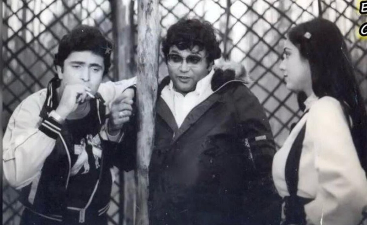 Subhash Ghai Shares BTS Pic With Karz Stars Rishi Kapoor And Tina Munim: “Can’t Believe It”