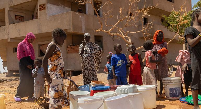 Sudan: ‘Fighting shows no signs of abating,’ senior UN official tells Security Council