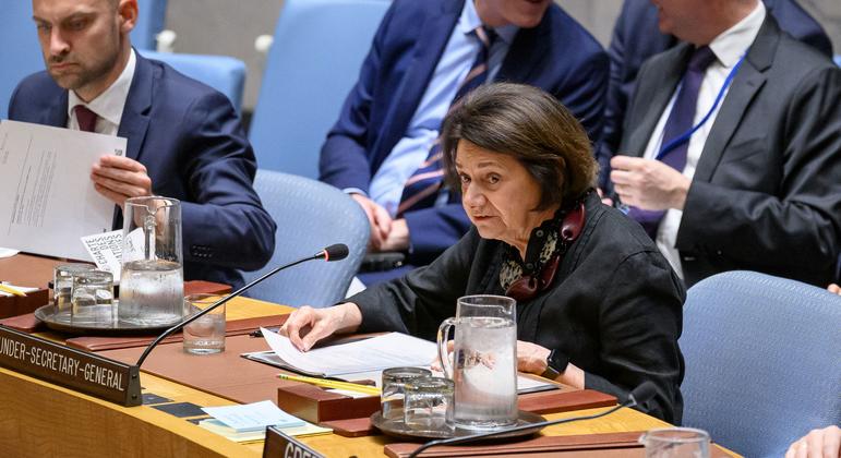 Rosemary DiCarlo, Under-Secretary-General for Political and Peacebuilding Affairs, addresses the Security Council meeting on maintenance of peace and security of Ukraine. Rosemary DiCarlo, Under-Secretary-General for Political and Peacebuilding Affairs, addresses the Security Council meeting on maintenance of peace and security of Ukraine.