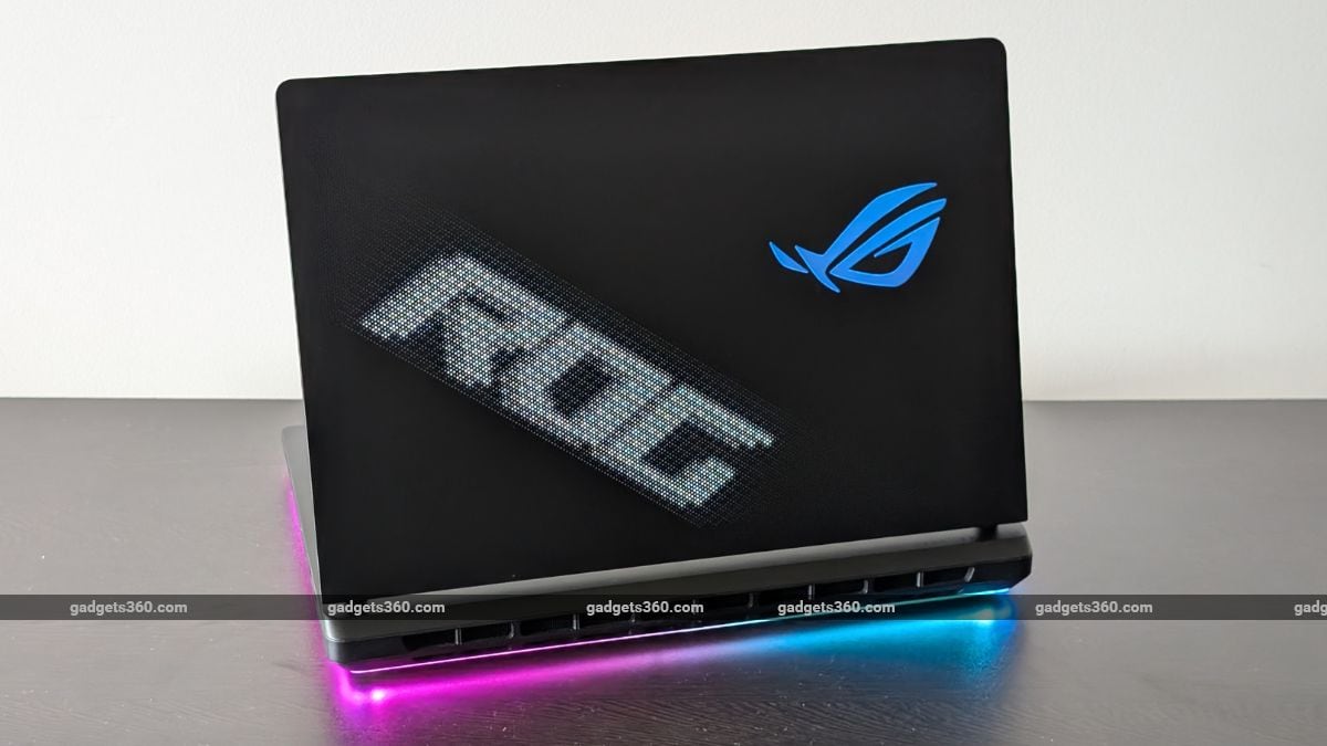 Asus ROG Strix Scar 16 2025 Review: Powerful and Flashy