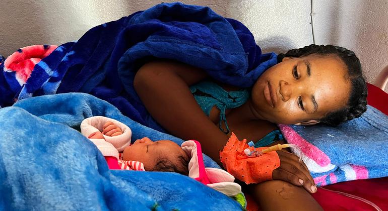 Abuse during and after childbirth persists globally, WHO warns