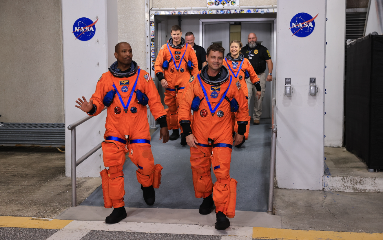 La NASA anunciará una nueva promoción de astronautas y adelantará detalles de la misión lunar Artemis II