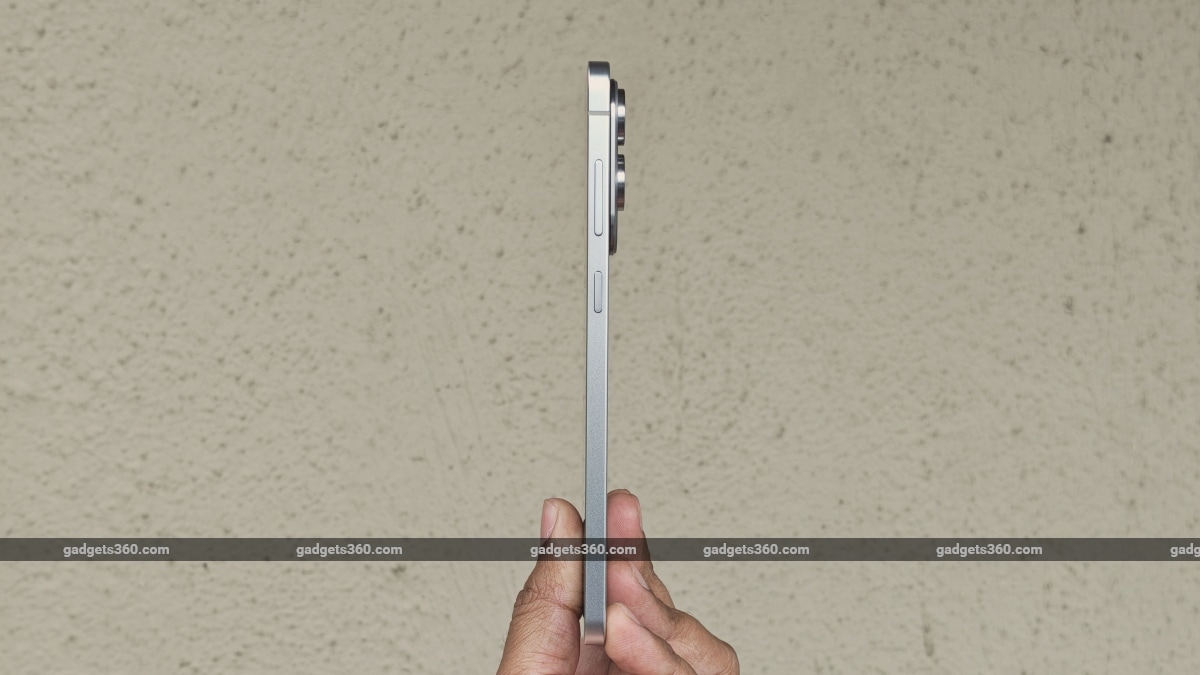 Samsung Galaxy S26 Edge to Be Thinner than Galaxy S25 Edge Model Despite Larger Battery, Tipster Claims