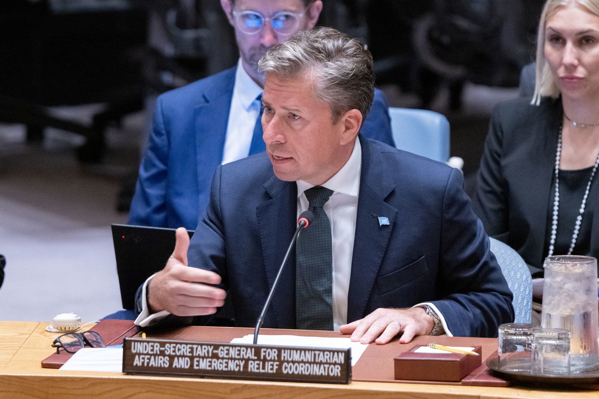 Tom Fletcher, UN Emergency Relief Coordinator, briefs the Security Council on the situation in Yemen. Tom Fletcher, UN Emergency Relief Coordinator, briefs the Security Council on the situation in Yemen.