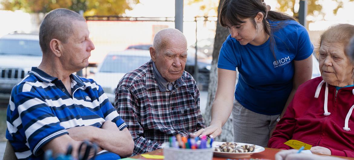 Elderly people uprooted by the war in Ukraine access counselling in Chișinău, Moldova.