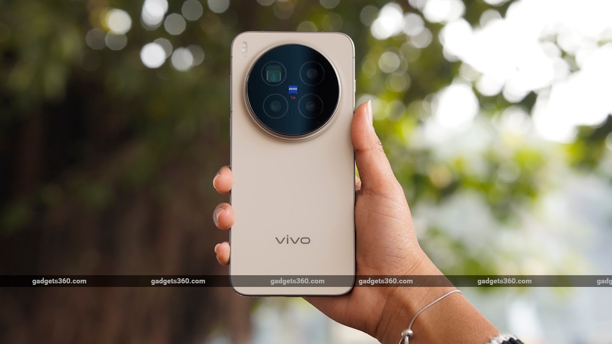 Vivo X300 Pro Review: Flagship Mobile Photography. Redefined.