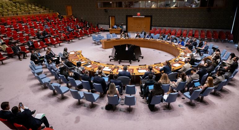 Security Council LIVE: UN officials warn humanitarian toll in Ukraine is worsening